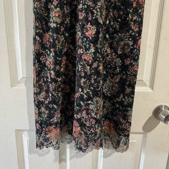 Zara • Midi Dress • Lace • Floral • Medium - Picture 6 of 13
